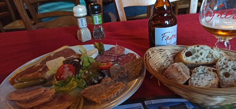 Assiette de Charcuterie Et Fromages